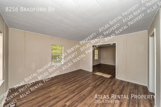 Building Photo - 8256 Bradford Rd