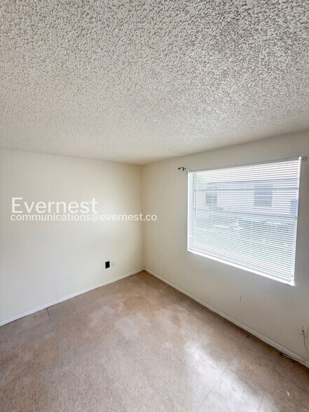 Building Photo - 3807 Phillips St