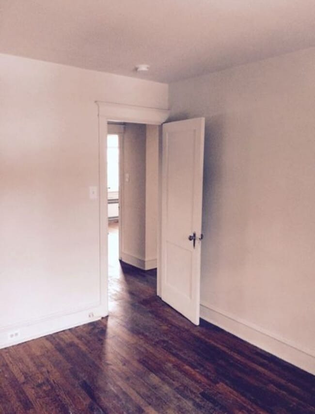 Building Photo - 1447 Markley St