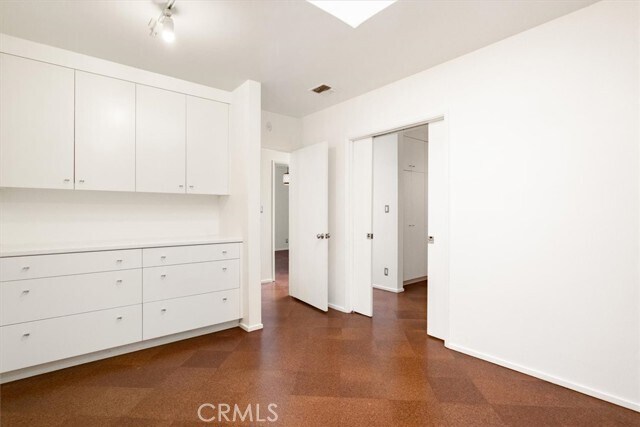 Building Photo - 3946 Alta Mesa Dr