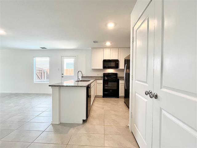 Building Photo - 7212 Gray Wolf Ln