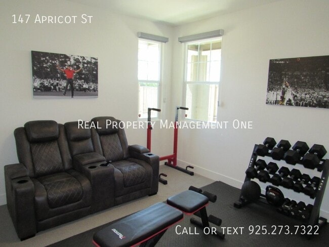 Building Photo - 147 Apricot St