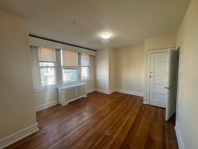 Building Photo - 6604 N Uber St