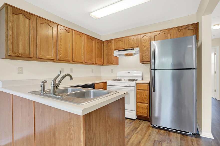 Building Photo - 1082 Fairlane Ct