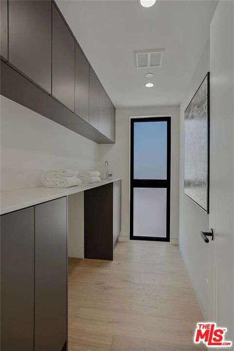 Building Photo - 4939 Petit Ave