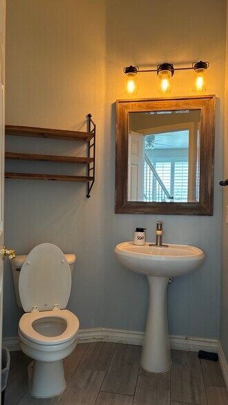half bathroom downstairs - 11057 Piedmont Valley Ave