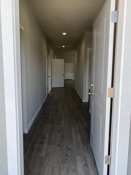 Building Photo - 2457 Roll Tide Ct
