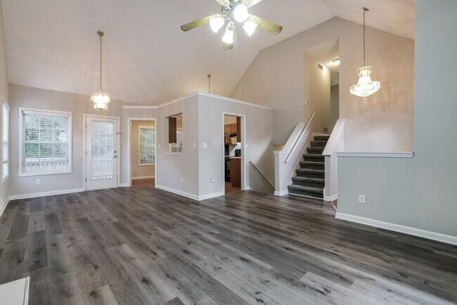 Building Photo - 7254 Brittany Way