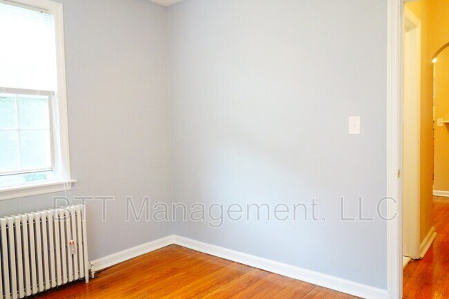 Building Photo - 8007 Garland Ave