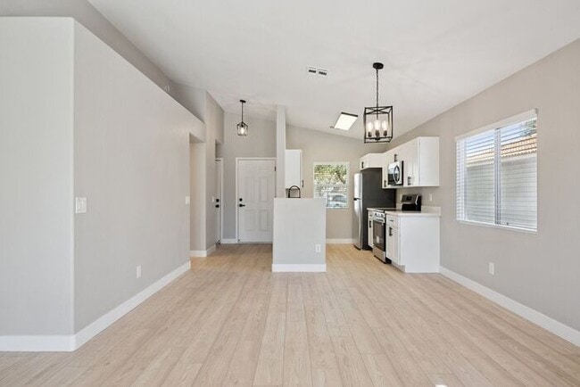 Building Photo - 11545 E Contessa St