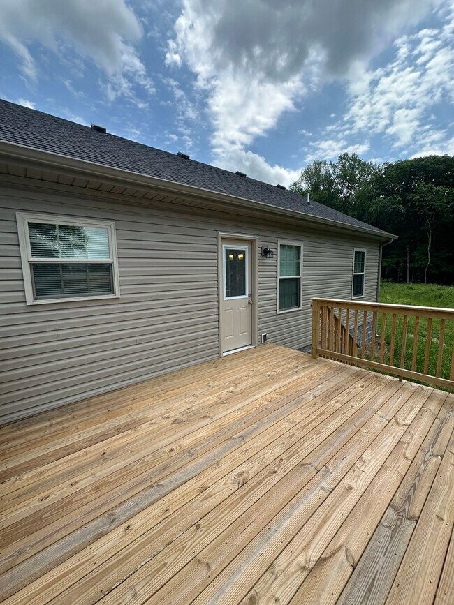 Building Photo - 199 Timber Circle