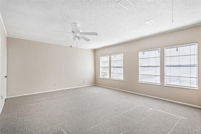 Building Photo - 9306 Forest Hills Blvd