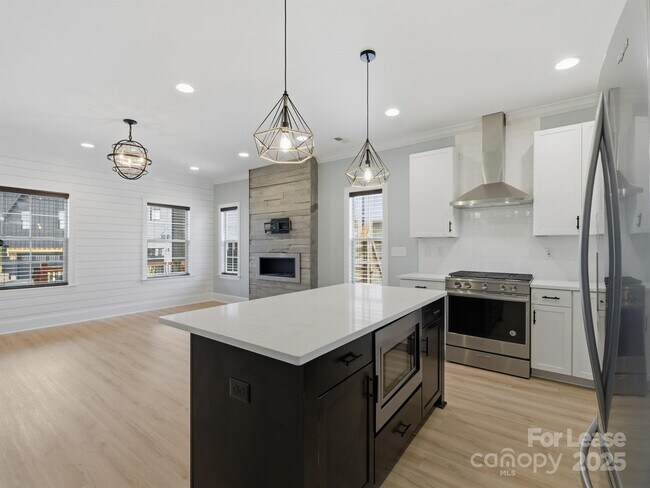 Building Photo - 1511 Landis Ave