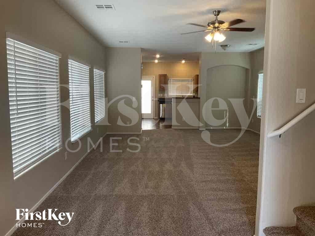 Building Photo - 5134 Tunnel Falls Dr