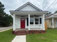 Building Photo - 1901 N Davis Hwy