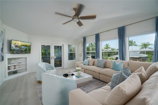 Building Photo - 474 Peninsula Dr