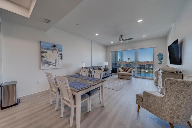 Building Photo - 400 150th Ave