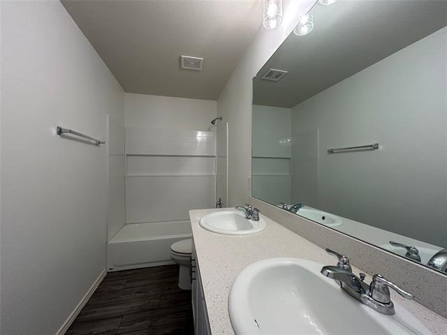 Building Photo - 4640 Greyberry Dr