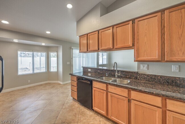 Building Photo - 10024 Sail Landing Ct