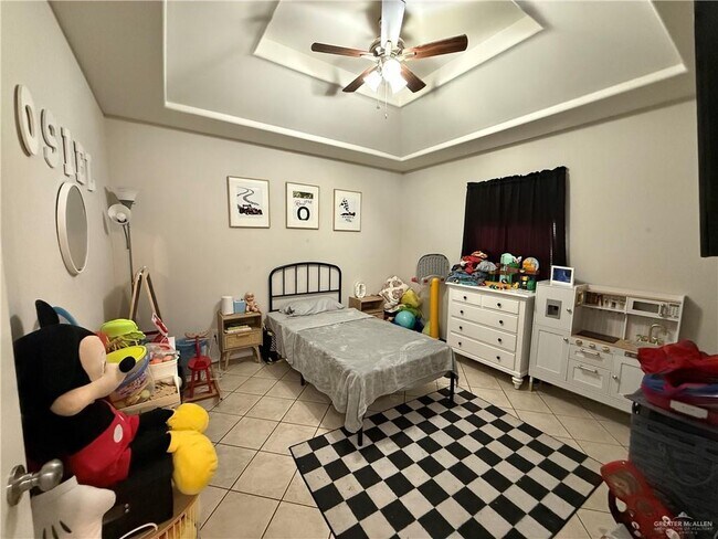 Building Photo - 10 Agua Fina Ave