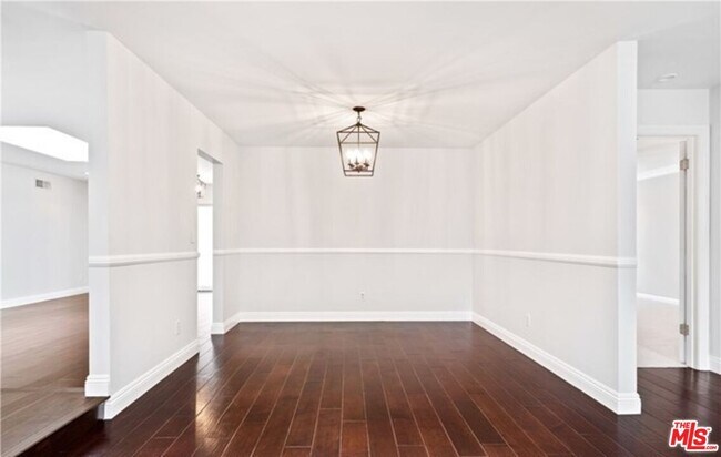 Building Photo - 1097 Finrod Ct
