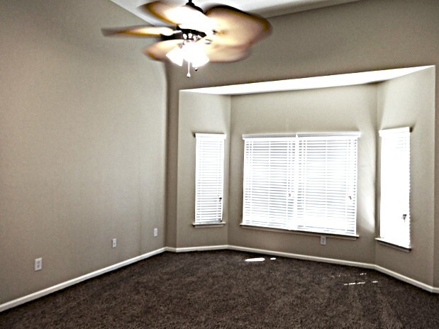 Building Photo - 7303 Coopers Hawk Dr