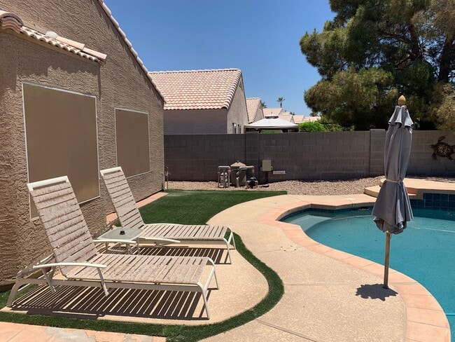 Building Photo - Spacious 3-Bedroom Home with Pool in Beaut...