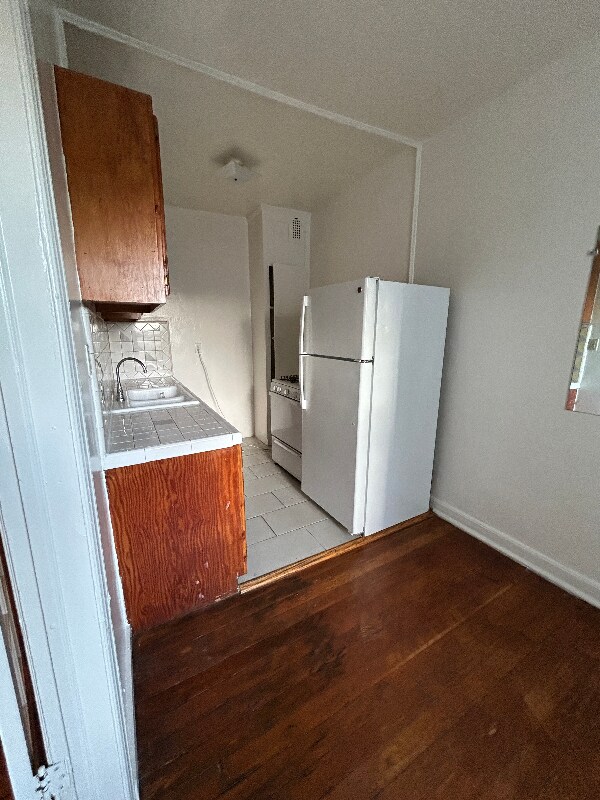 Building Photo - 1523 N McCadden Pl