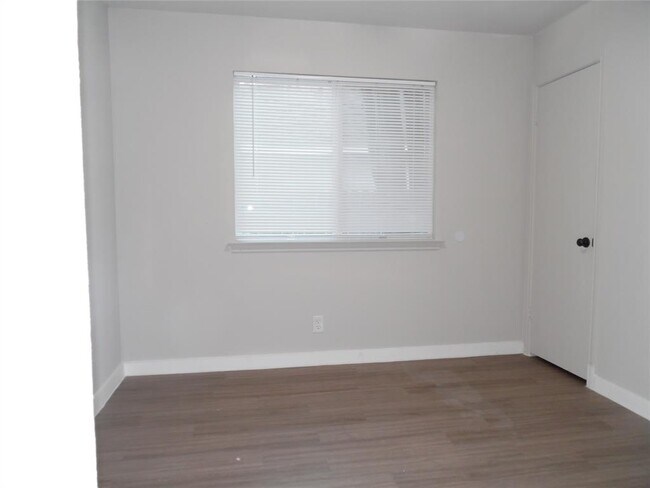 Building Photo - 1209 Green Valley Cove
