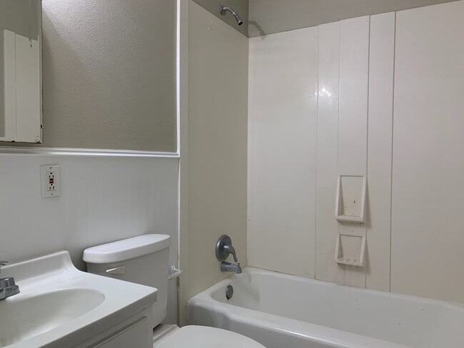 Building Photo - 3304 31st St