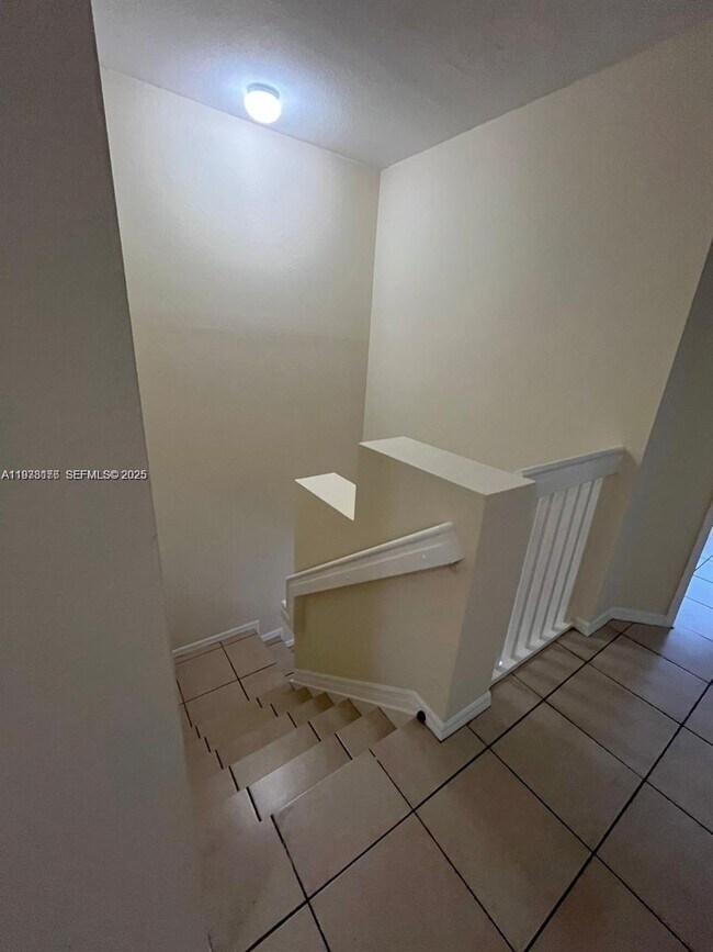 Building Photo - 10908 SW 240 Ln