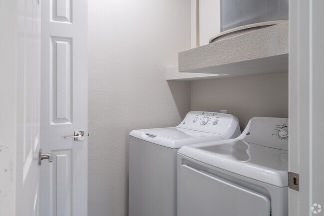 Building Photo - One Month Free on Two Bedrooms!