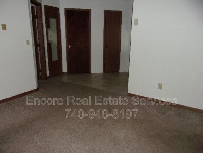 Building Photo - 549 New Haven Ct