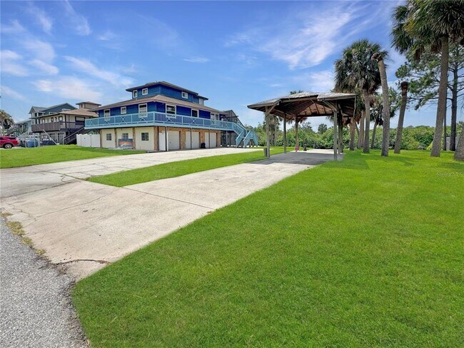Building Photo - 9903 Bay Dr