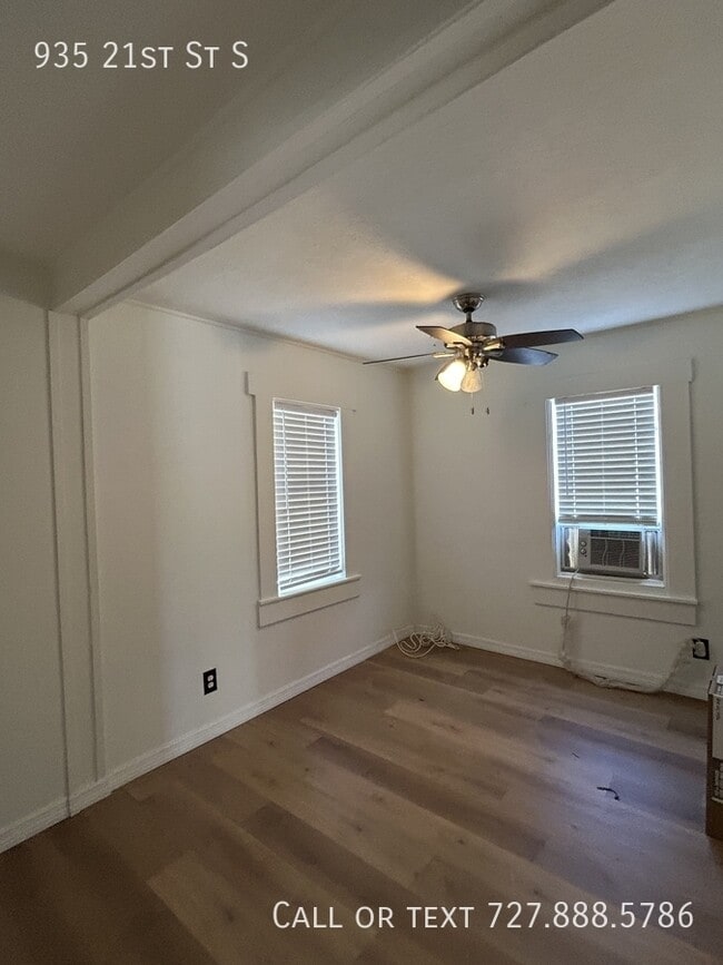 Building Photo - 935 21st St S