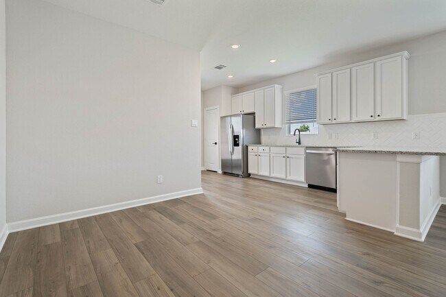Building Photo - 1031 Rosewood Trl