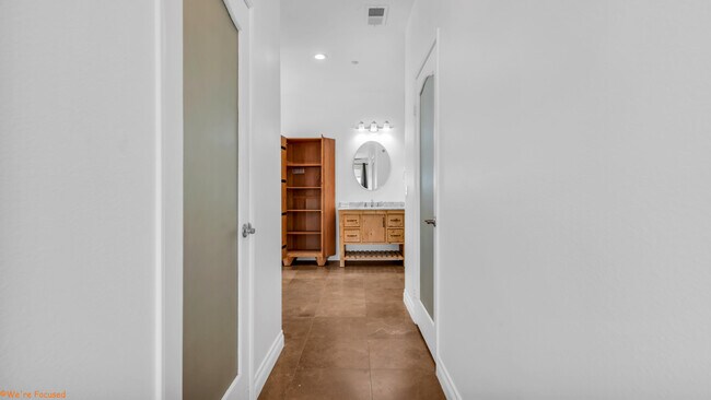 Building Photo - 2574 Windmill Way