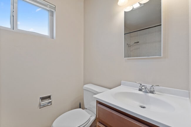 Building Photo - 3705 Lisa Ct