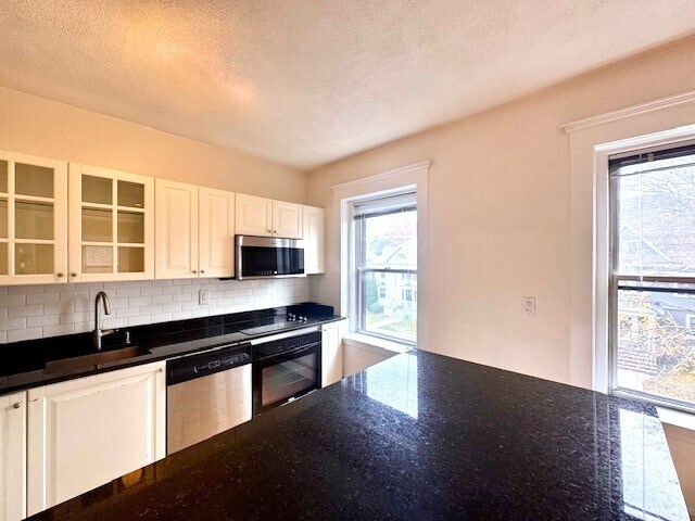 Building Photo - 19 South St