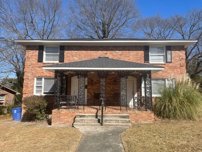 Building Photo - 426 Saluda Ave