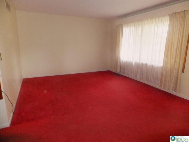 Building Photo - 3021 Rosewood Ct