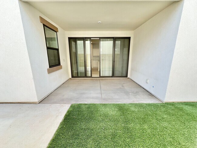 Building Photo - 797 Red Marble Ln