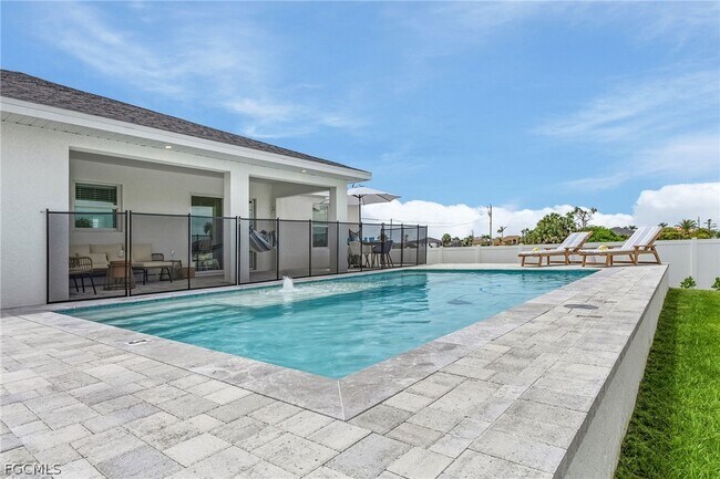 Building Photo - 3015 NW 42nd Ave