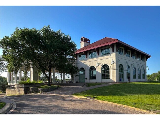 Building Photo - 1197 W Como Blvd