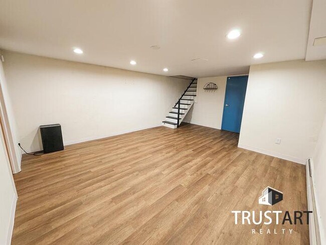 Building Photo - 2-bedroom house in Lawndale North East Phi...
