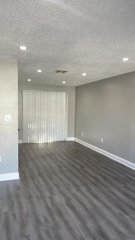 Building Photo - 14323 Lucerne Dr