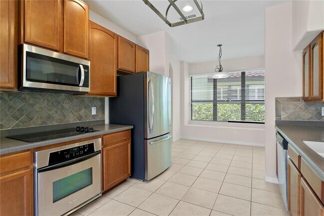 Building Photo - 20317 Chestnut Grove Dr