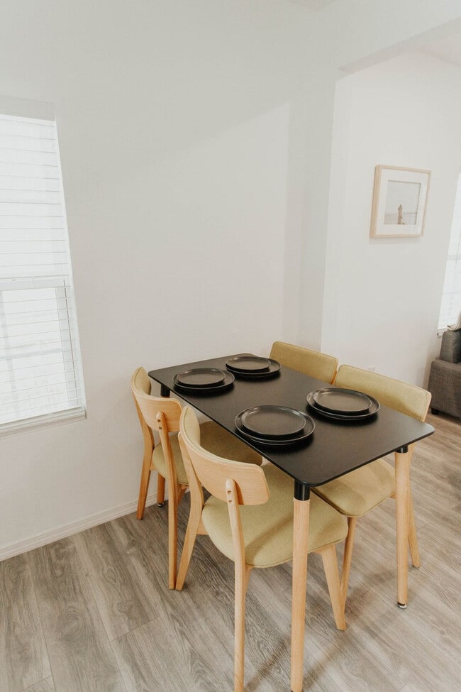 Building Photo - 3729-3727 N 24th St