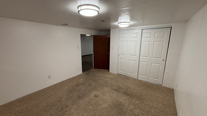 Building Photo - 376 Lauralin Dr
