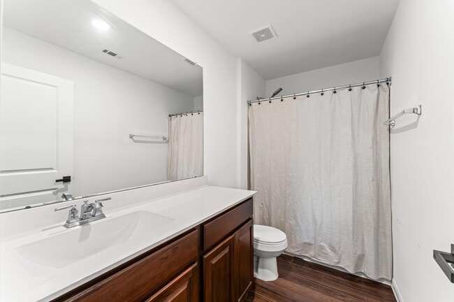 Building Photo - 17918 Baleage Ln